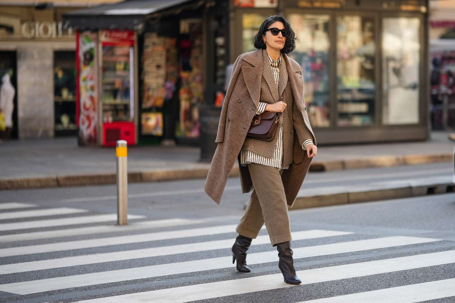 Mastering the Art of Layering: Looking Chic in the Cooler Months